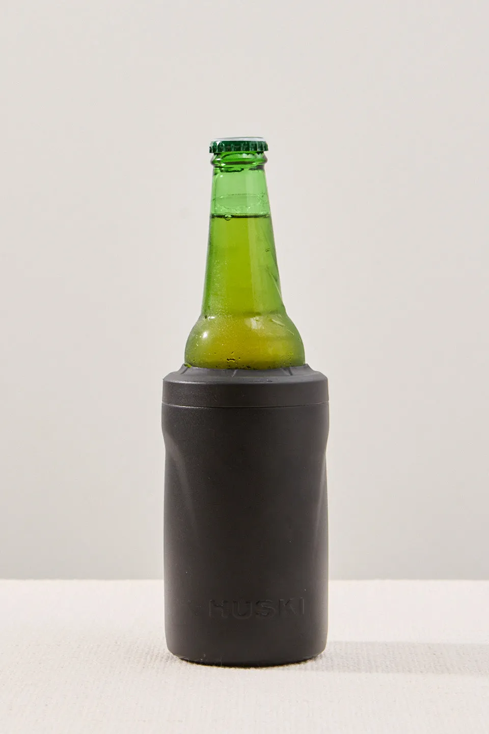 Optimized Title: Stylish Black Beer Cooler for Drinks and Beverages