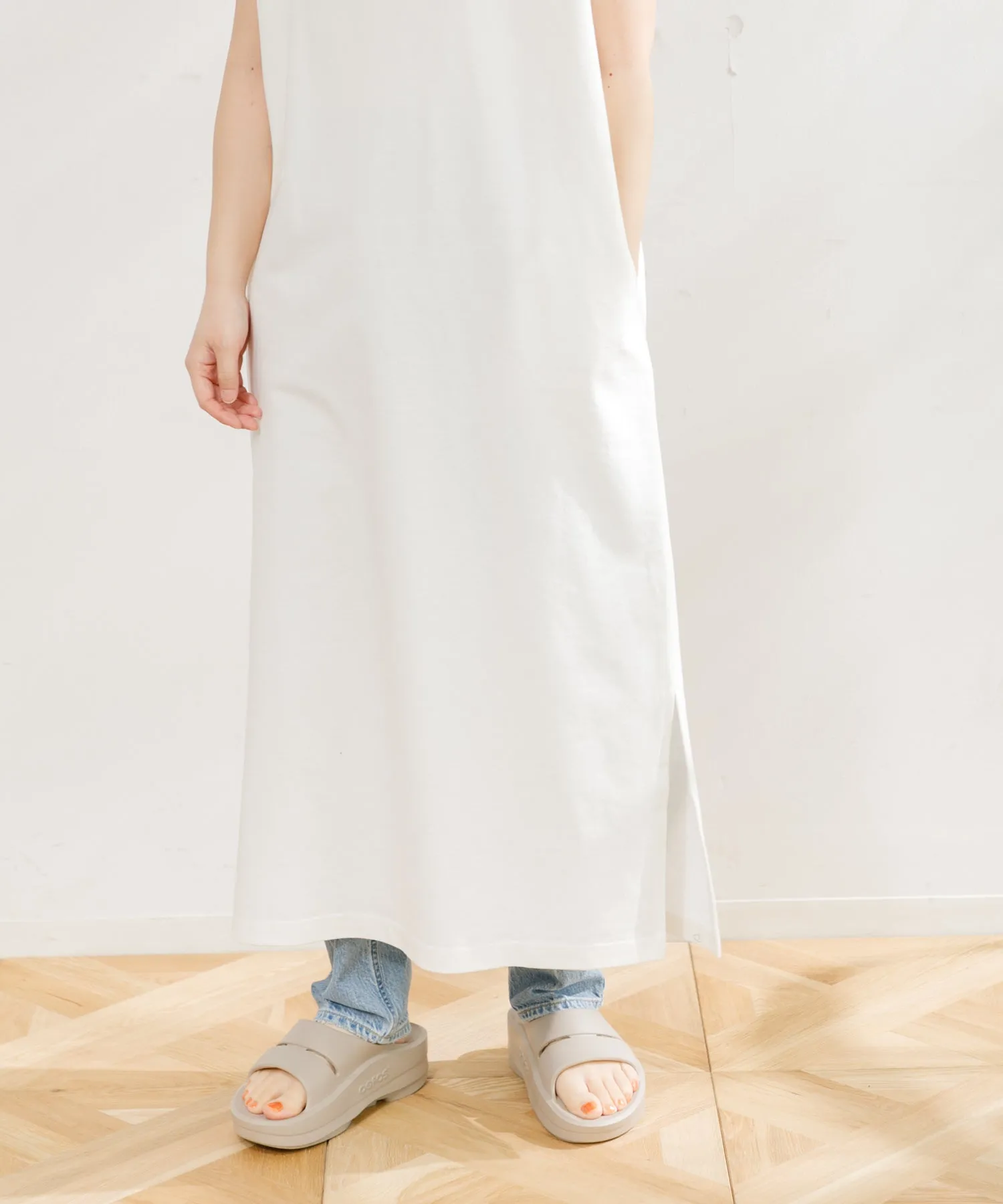 【WOMEN】ORCIVAL SLEEVELESS DRESS