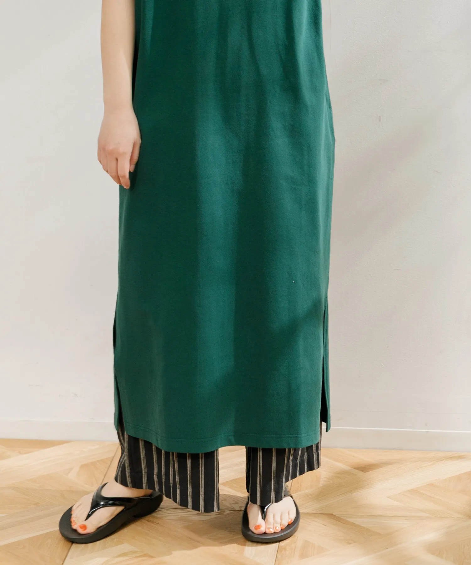 【WOMEN】ORCIVAL SLEEVELESS DRESS